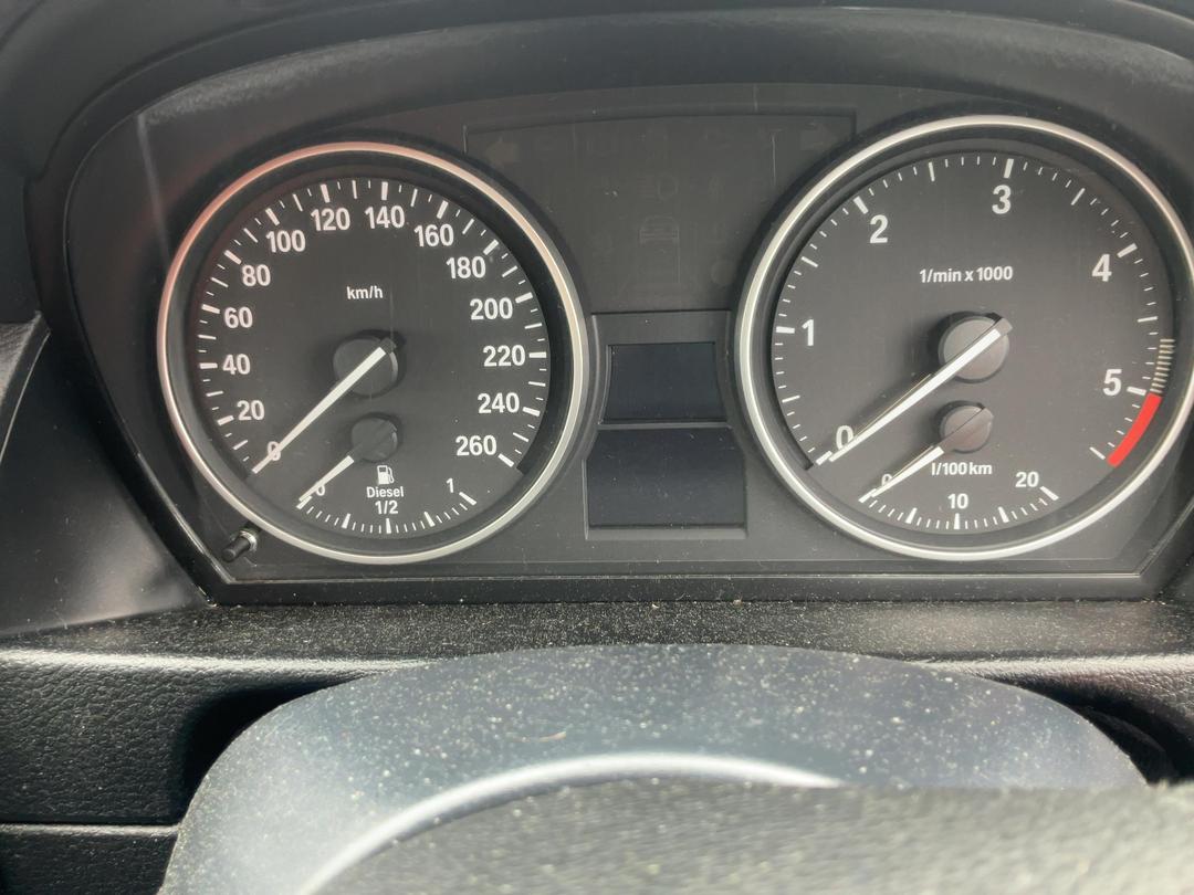 Photo '16' of BMW X1 Sdrive20D SAV