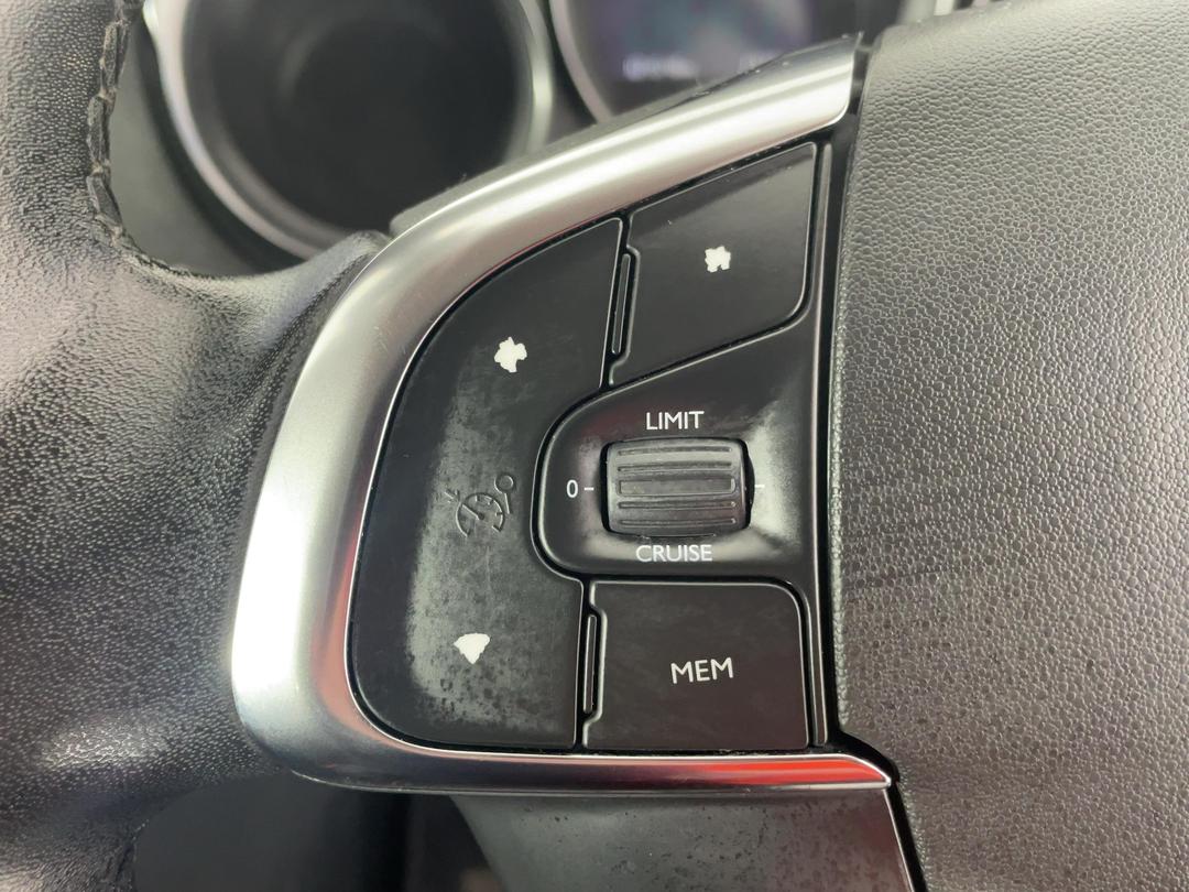 Photo '24' of Citroen C4