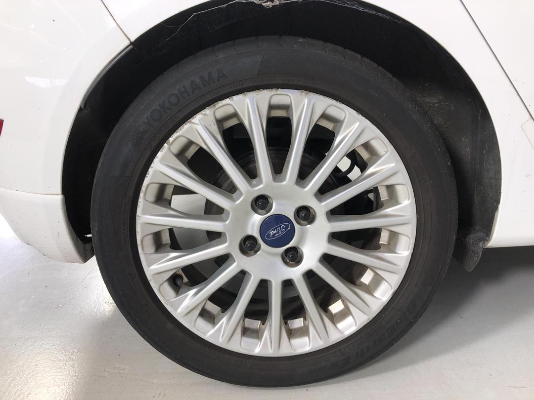 Photo '8' of Ford Fiesta Sport