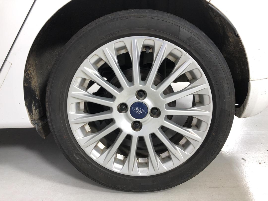 Photo '11' of Ford Fiesta Sport