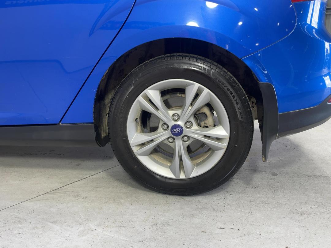 Photo '11' of Ford Focus