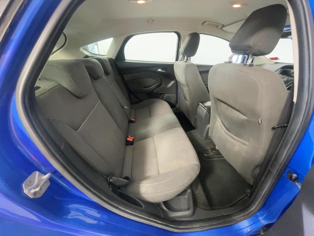 Photo '20' of Ford Focus