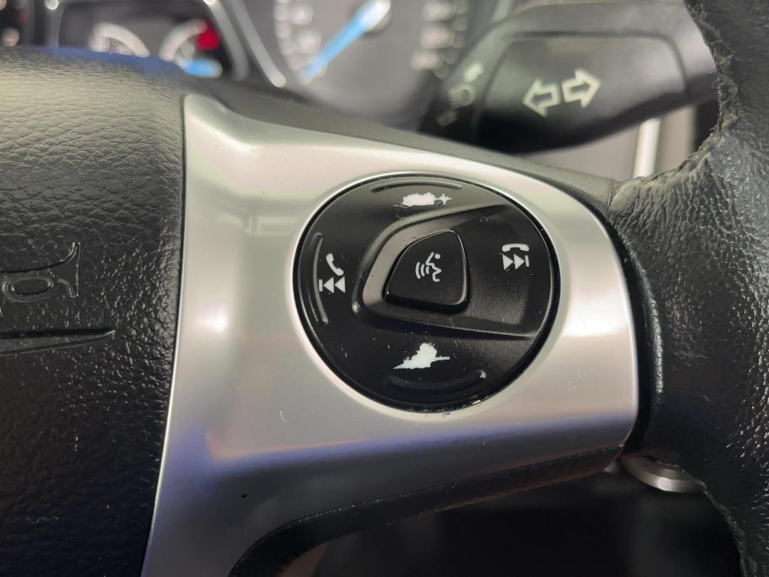 Photo '24' of Ford Focus