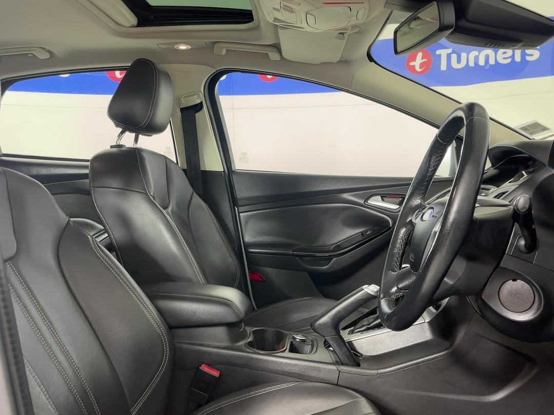 Photo '16' of Ford Focus