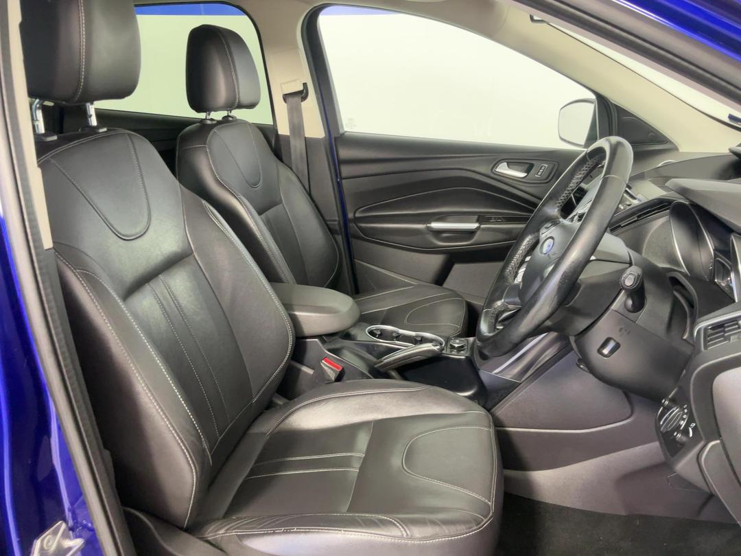 Photo '16' of Ford Kuga
