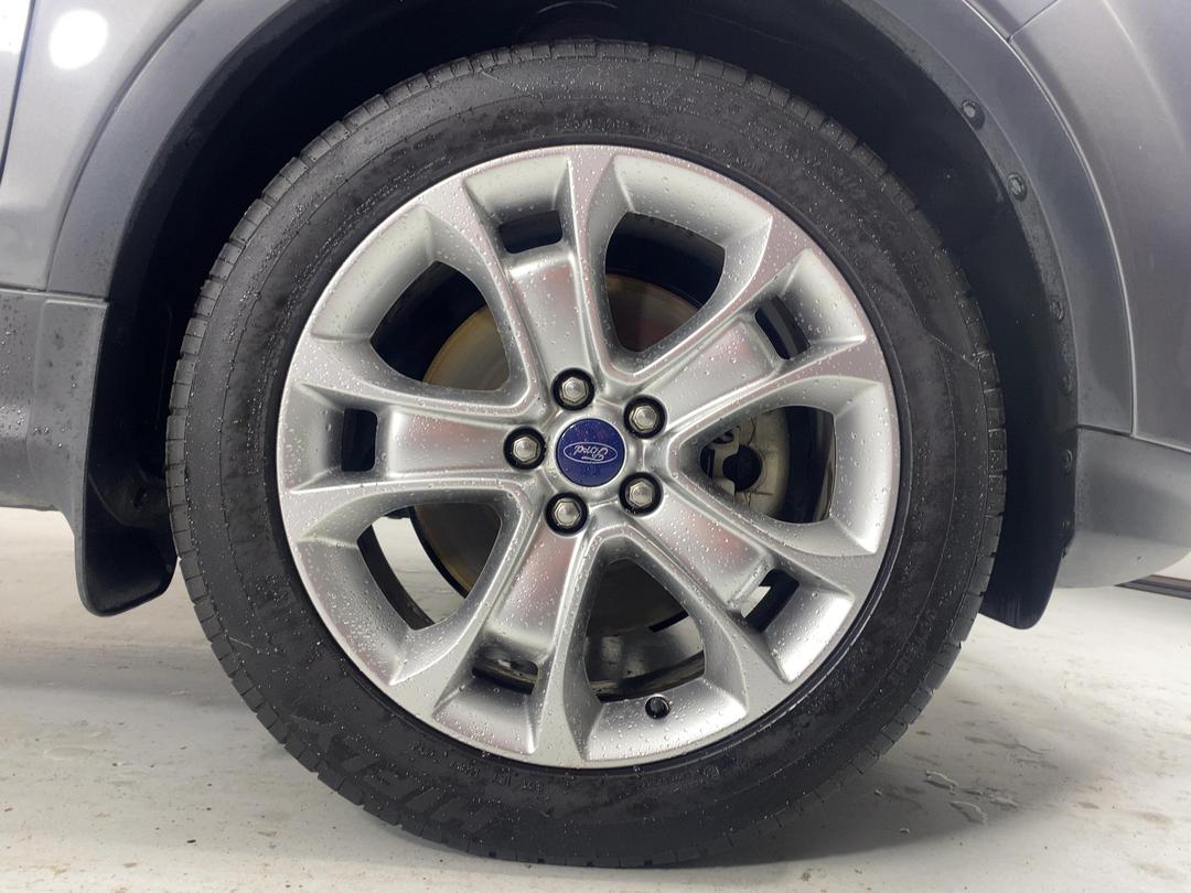 Photo '9' of Ford Kuga