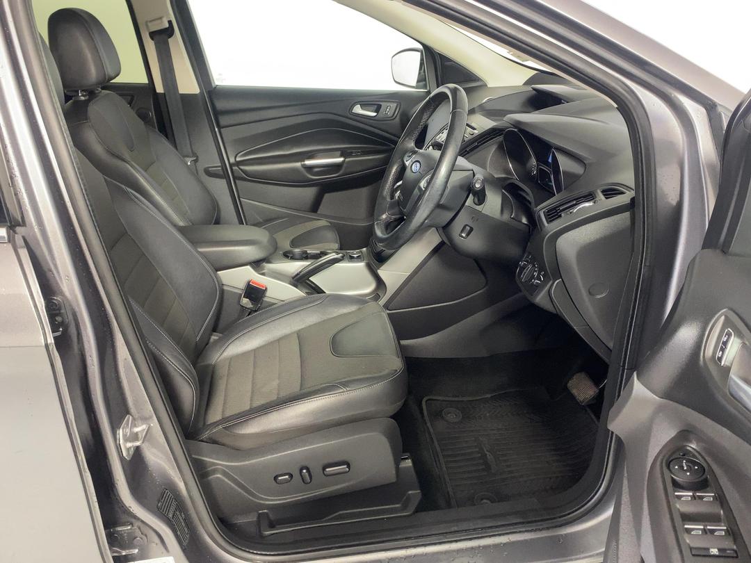 Photo '16' of Ford Kuga