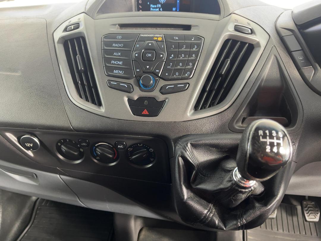 Photo '18' of Ford Transit