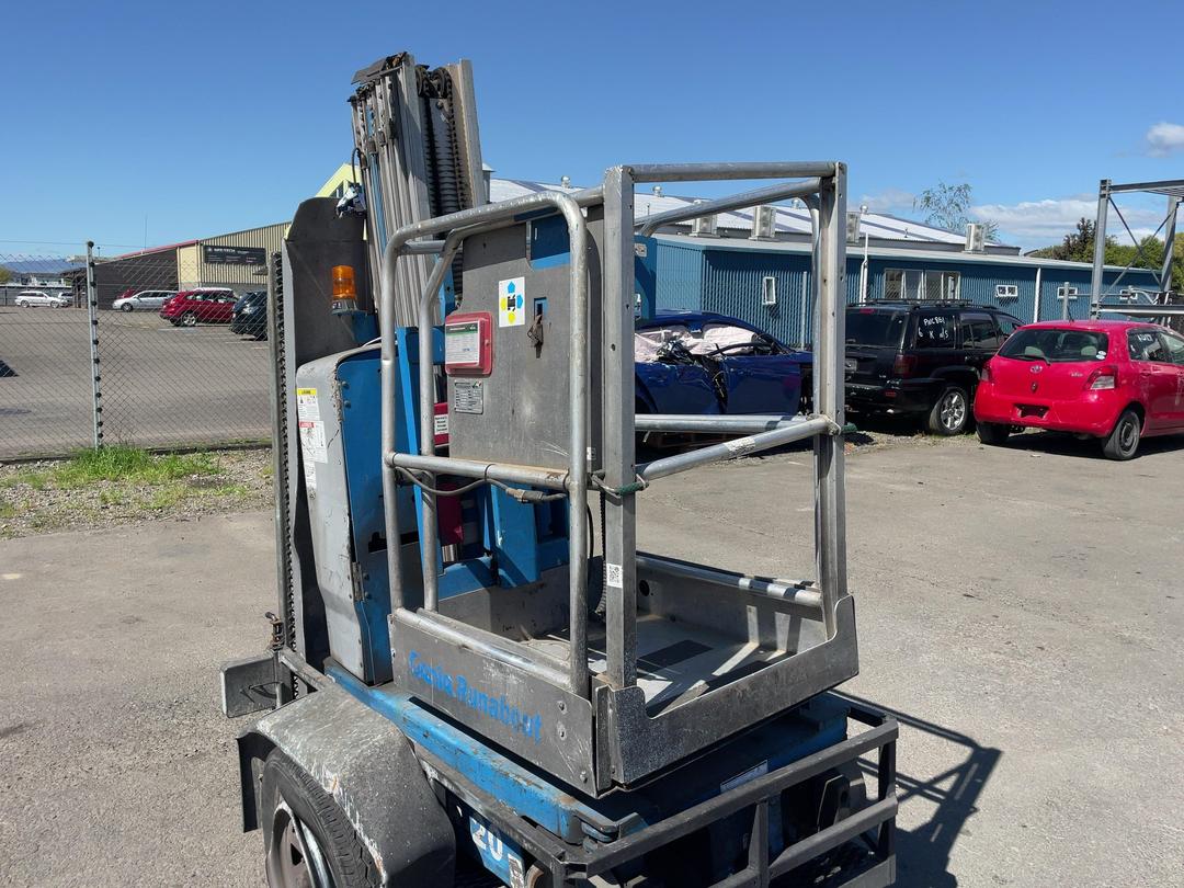 Photo '1' of Genie GR20 Scissor Lift