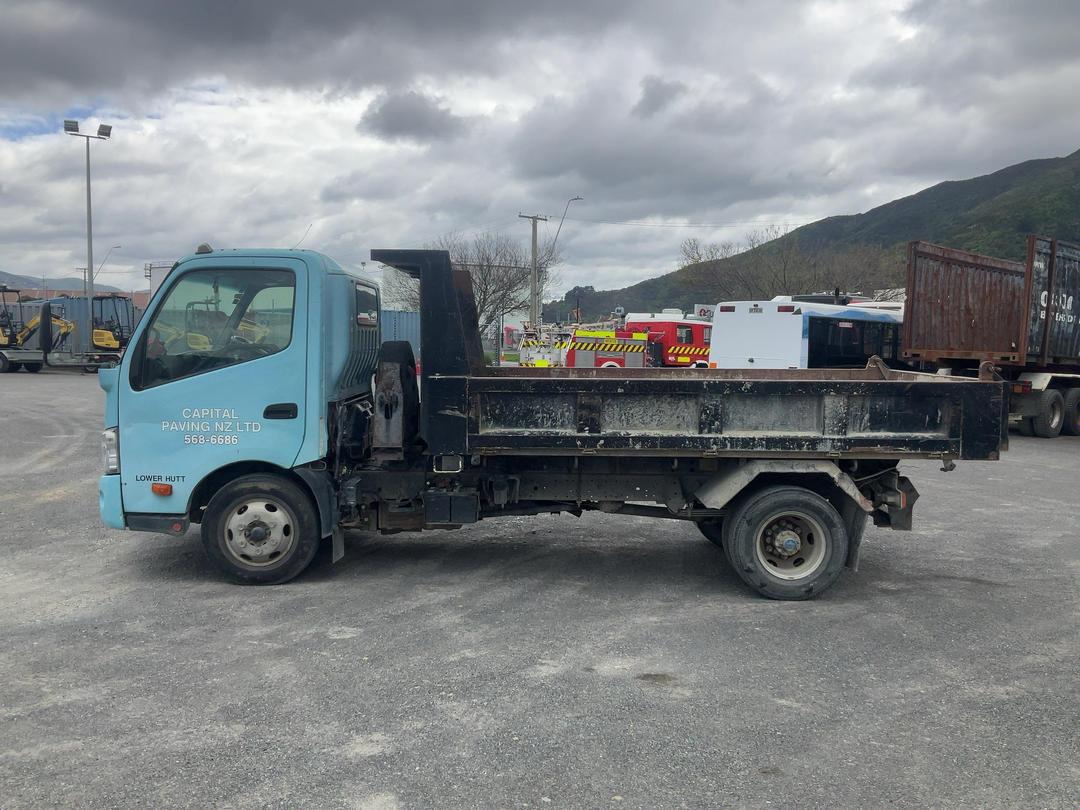 Photo '11' of Hino 300 XZU710R-Hkfqtq3 Tipper