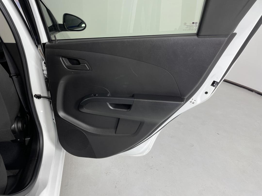 Photo '19' of Holden Barina