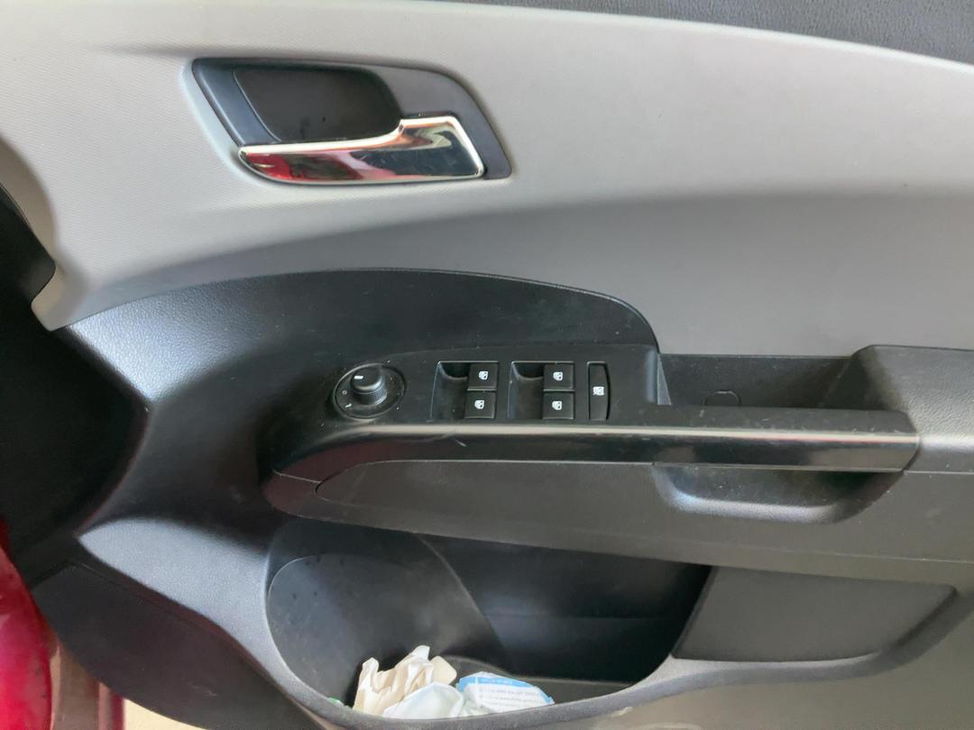 Photo '8' of Holden Barina CDX Photo '8' of Holden Barina CDX