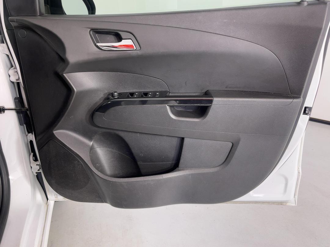 Photo '15' of Holden Barina