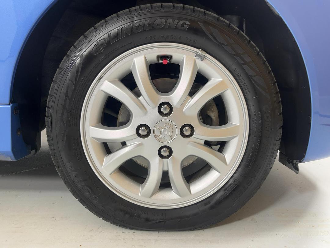 Photo '9' of Holden Barina Spark