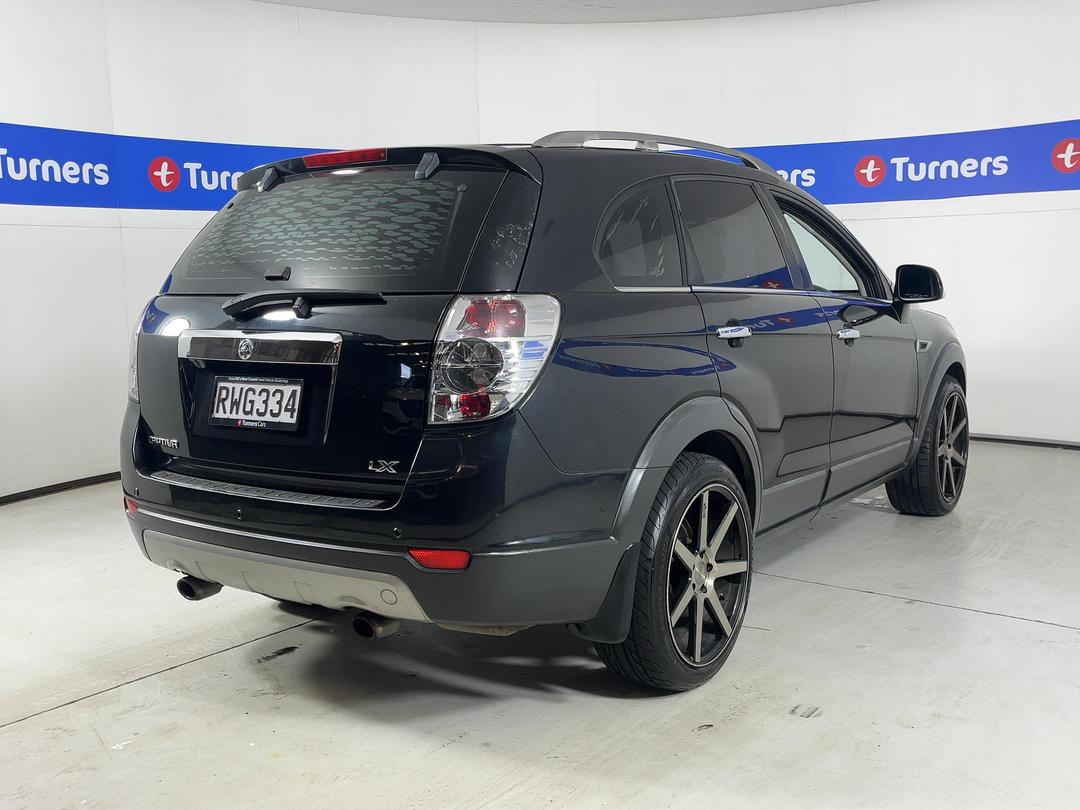 Photo '7' of Holden Captiva 7