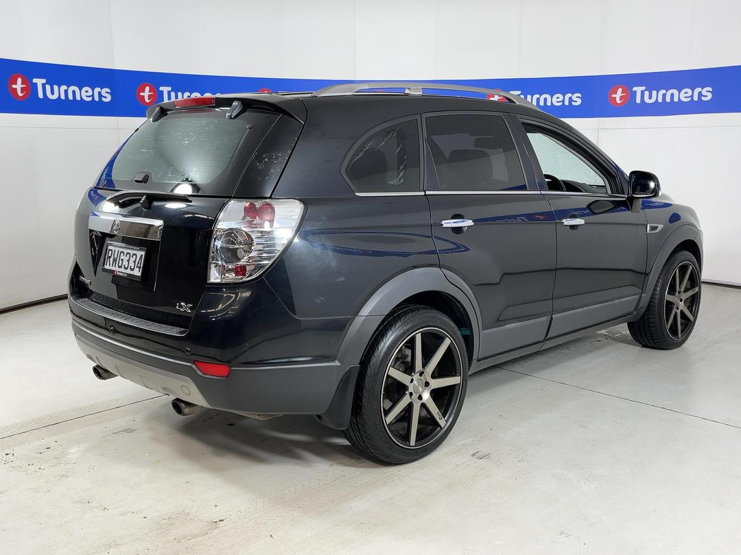 Photo '7' of Holden Captiva 7
