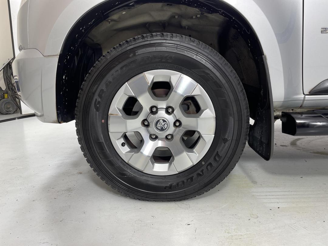 Photo '10' of Holden Colorado