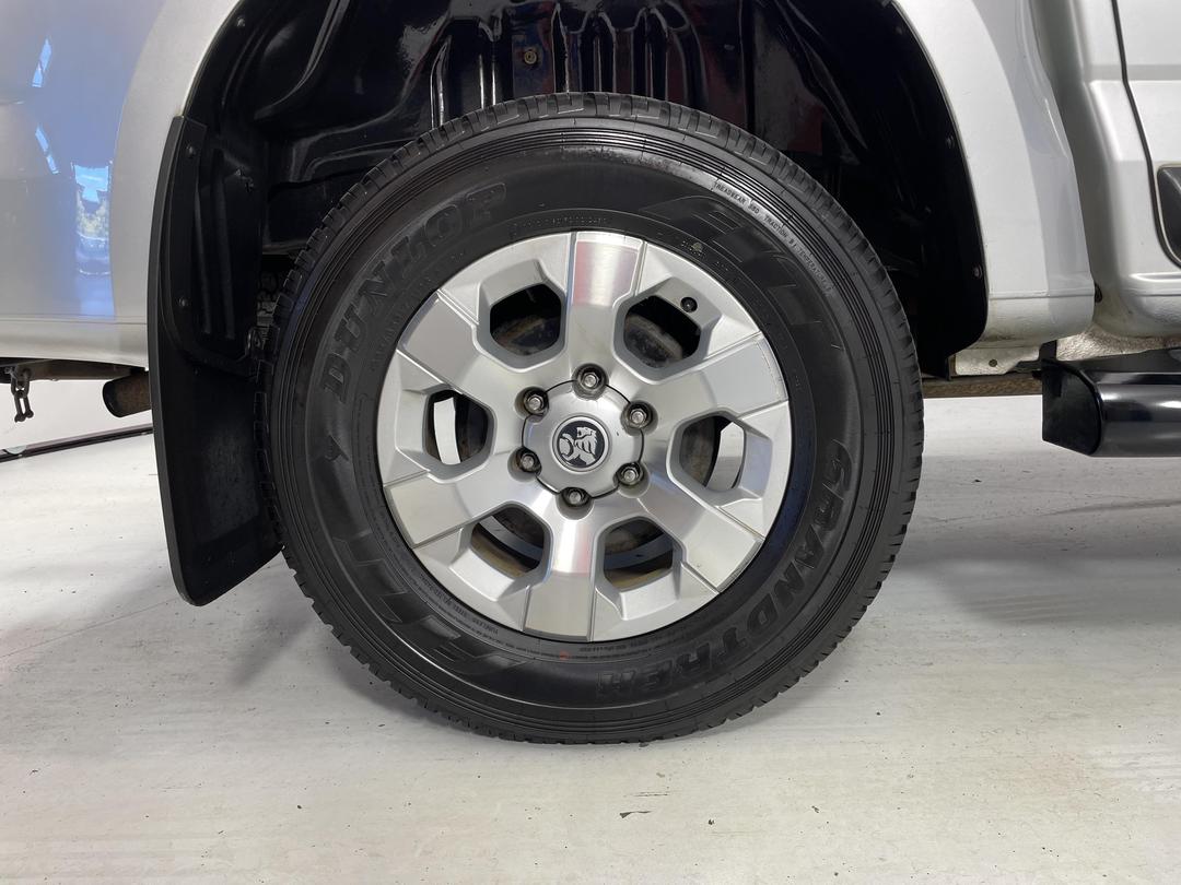 Photo '12' of Holden Colorado