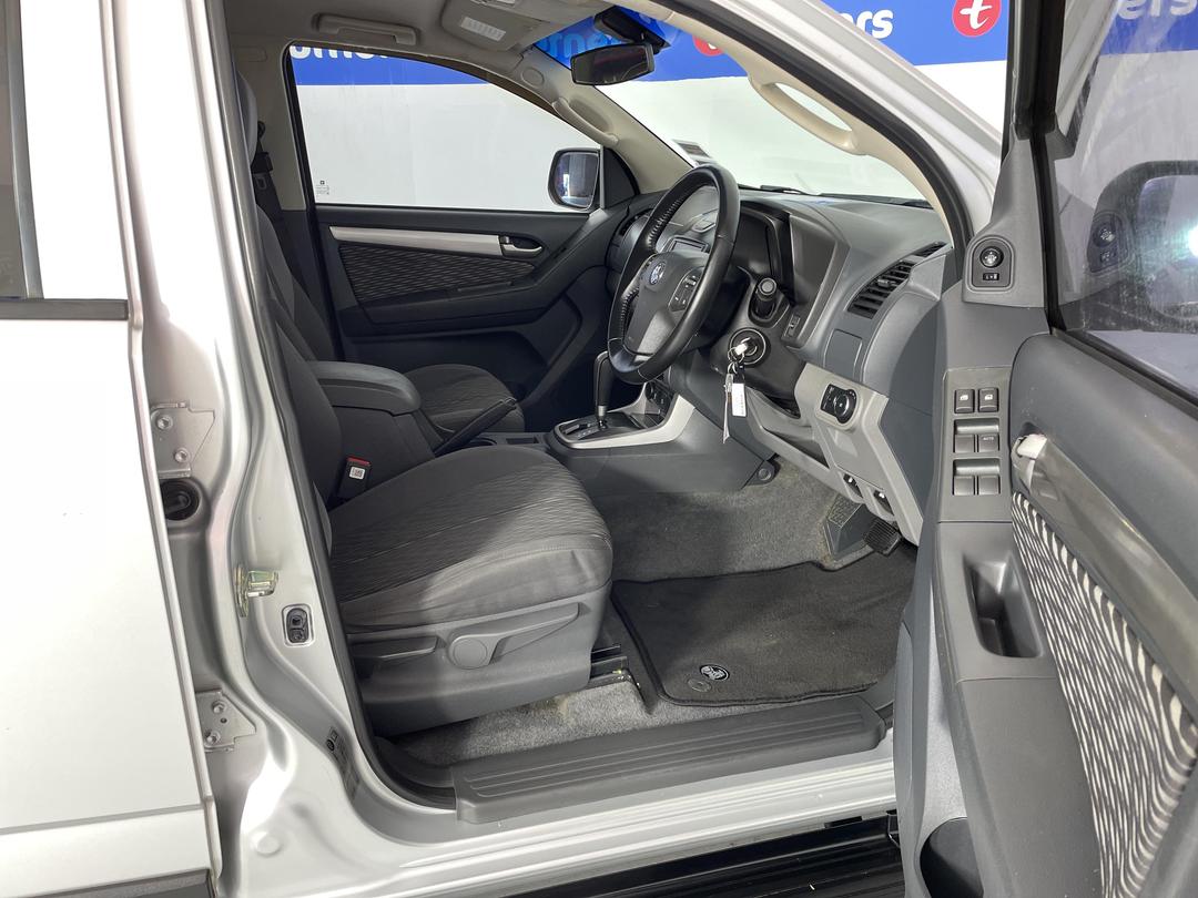 Photo '16' of Holden Colorado