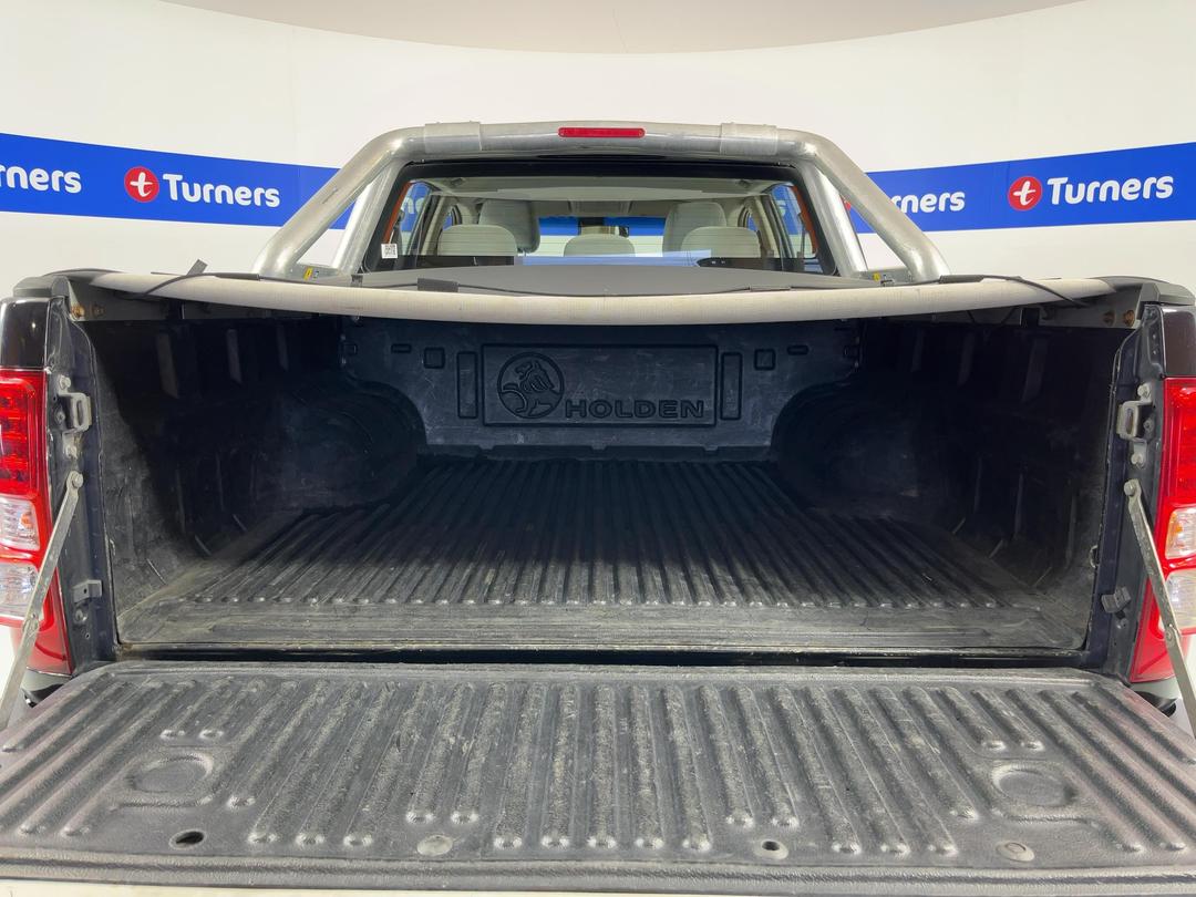 Photo '14' of Holden Colorado