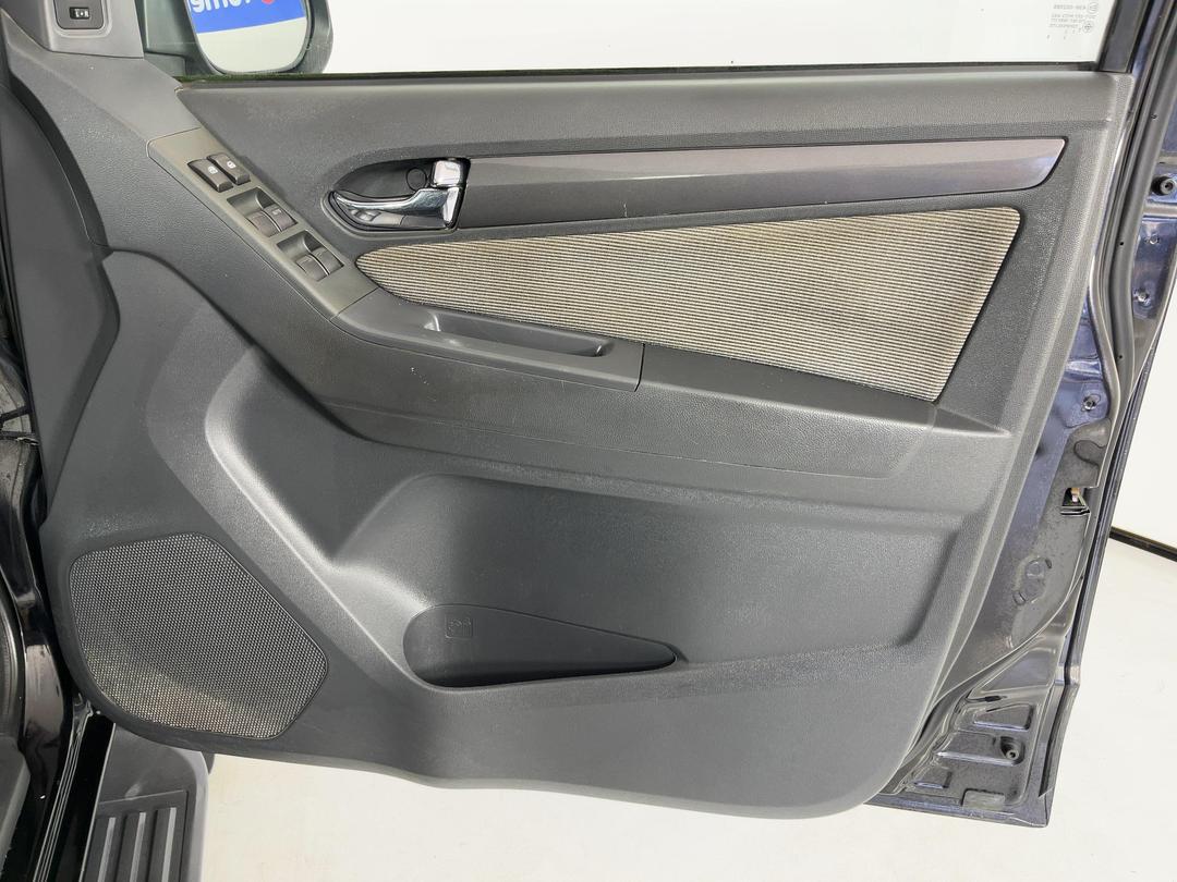 Photo '15' of Holden Colorado