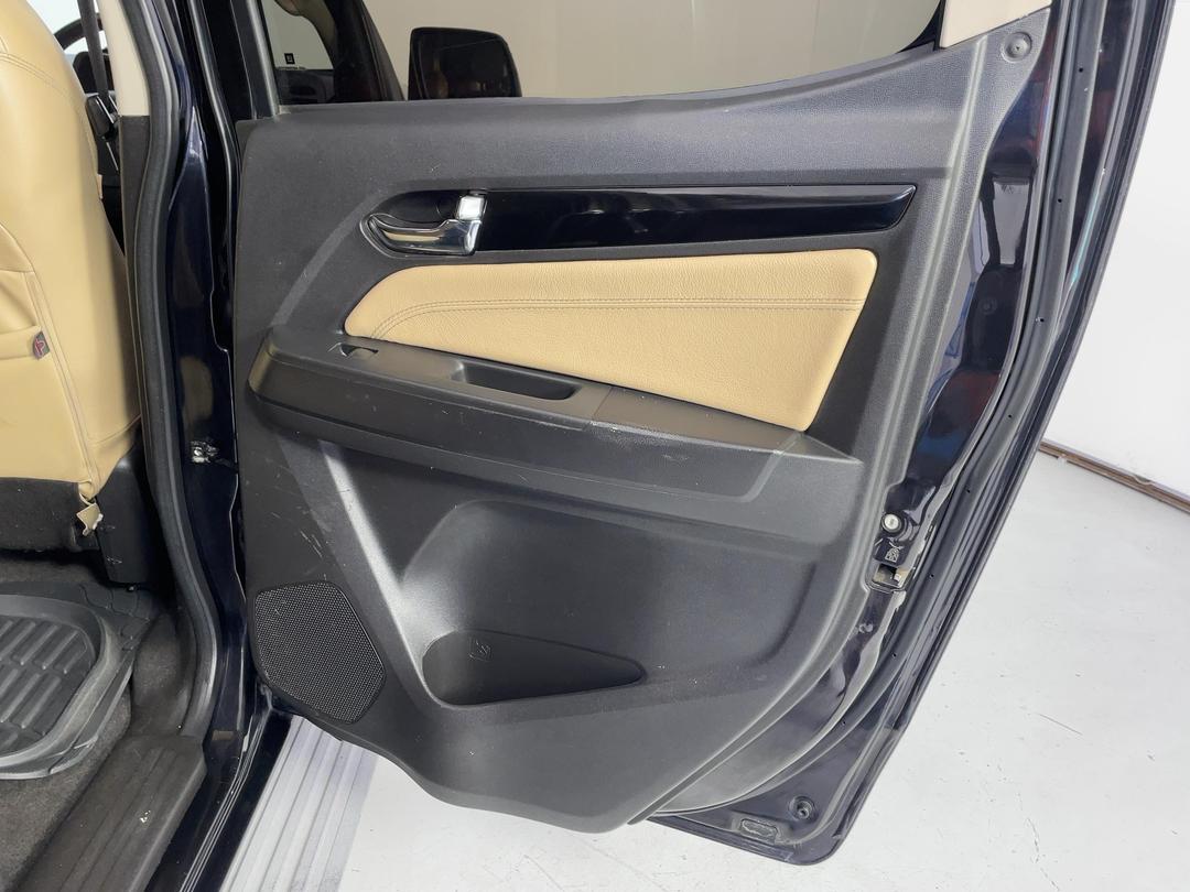 Photo '19' of Holden Colorado