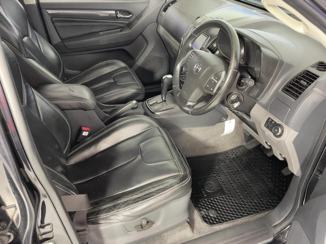 Photo '16' of Holden Colorado
