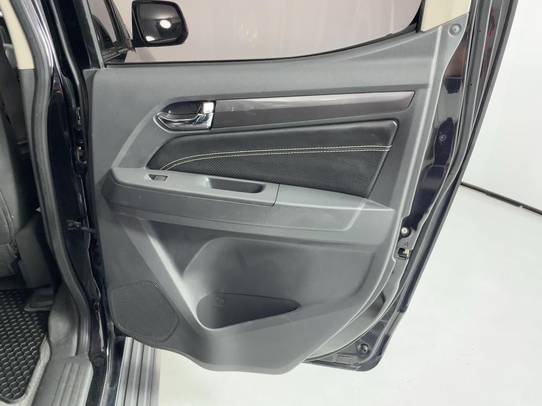 Photo '19' of Holden Colorado