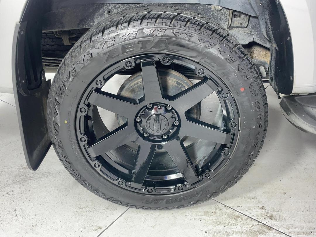 Photo '12' of Holden Colorado