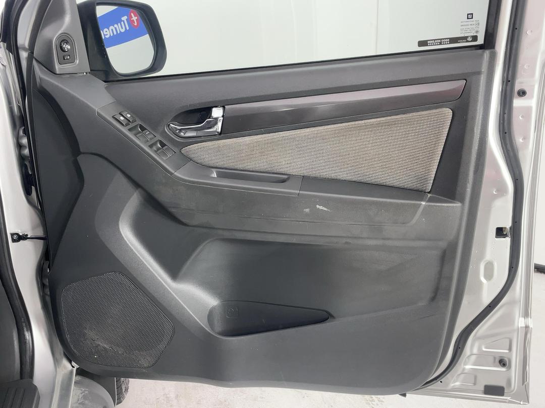 Photo '15' of Holden Colorado