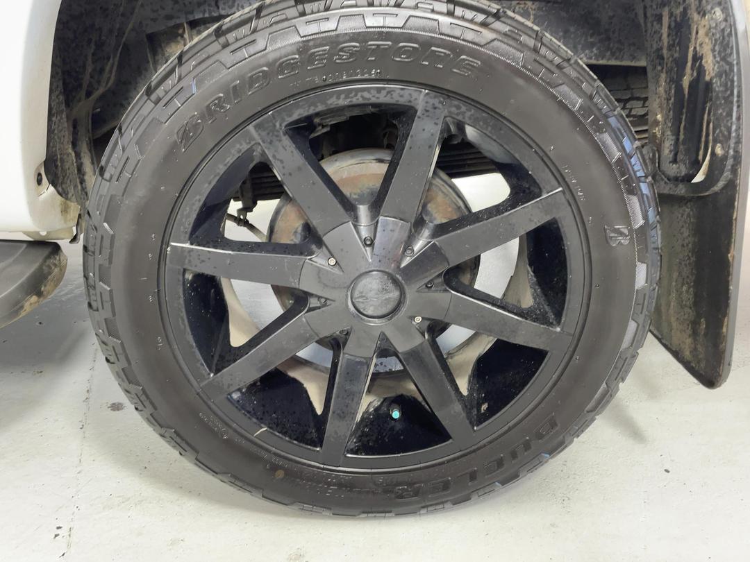 Photo '11' of Holden Colorado