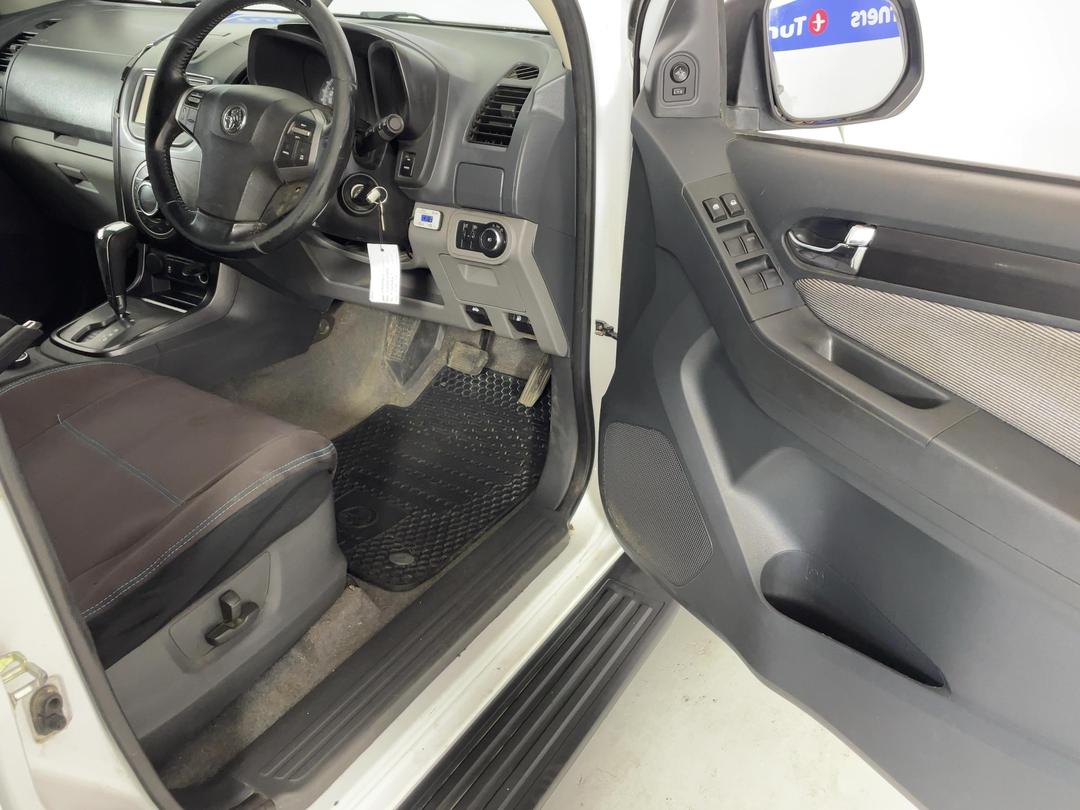 Photo '15' of Holden Colorado