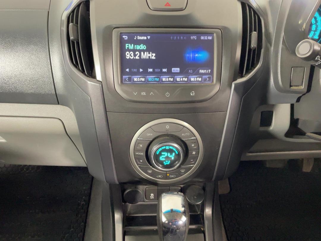Photo '18' of Holden Colorado