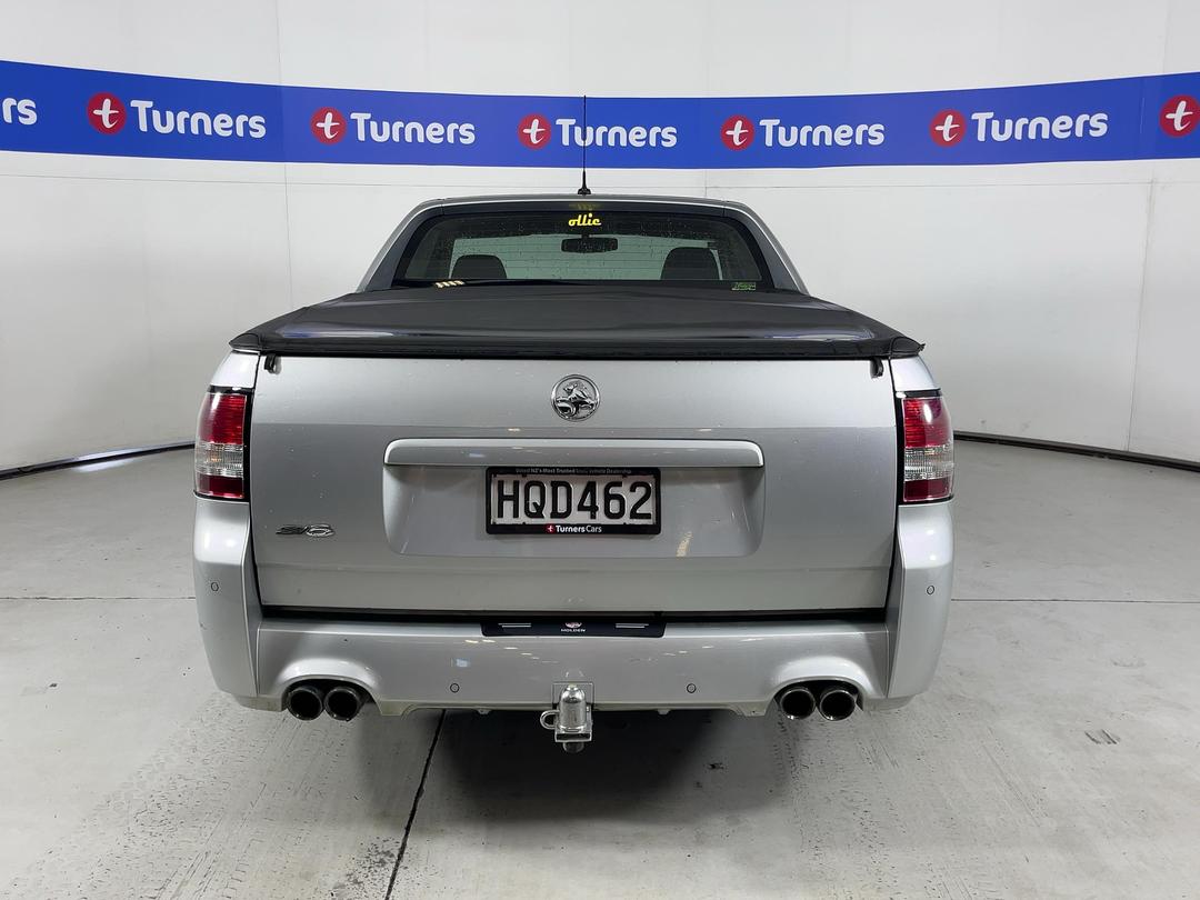 Photo '6' of Holden Commodore