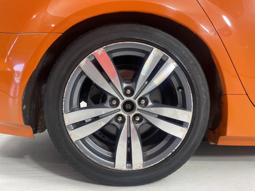 Photo '10' of Holden Commodore VF SV6