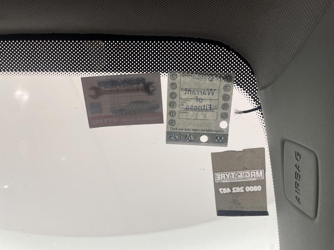 Photo '21' of Holden Commodore VF SV6