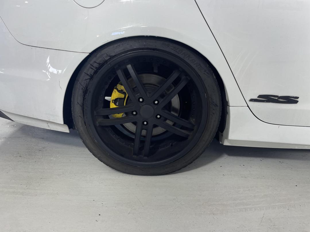 Photo '12' of Holden Commodore