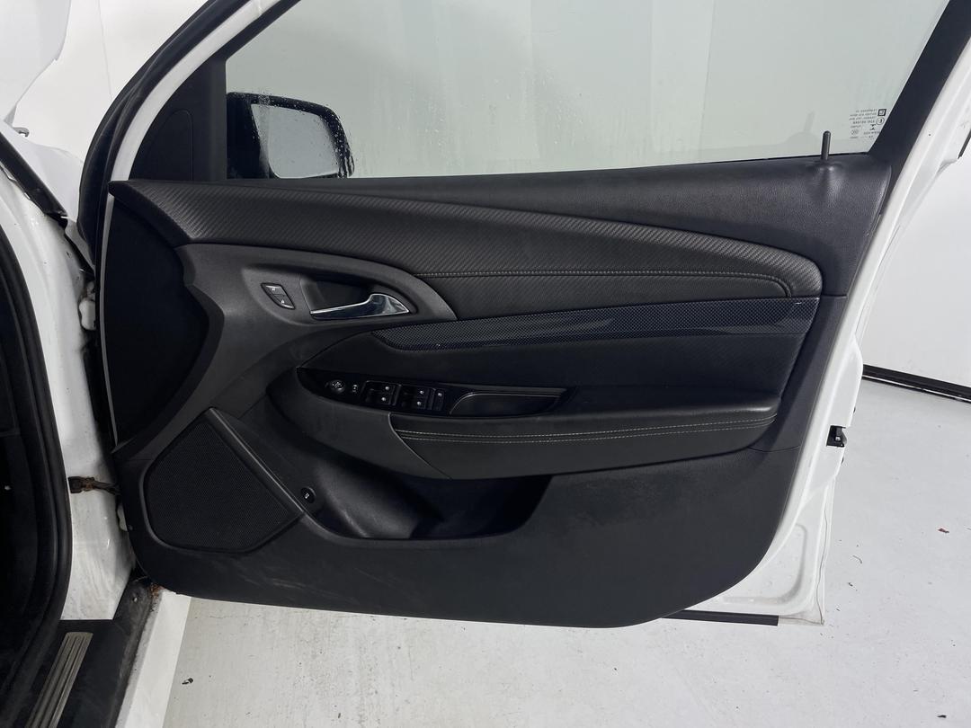 Photo '15' of Holden Commodore