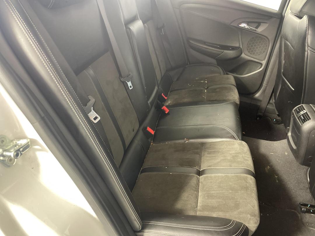 Photo '20' of Holden Commodore