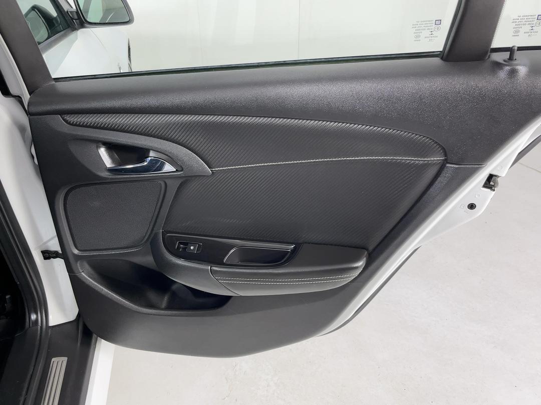 Photo '19' of Holden Commodore
