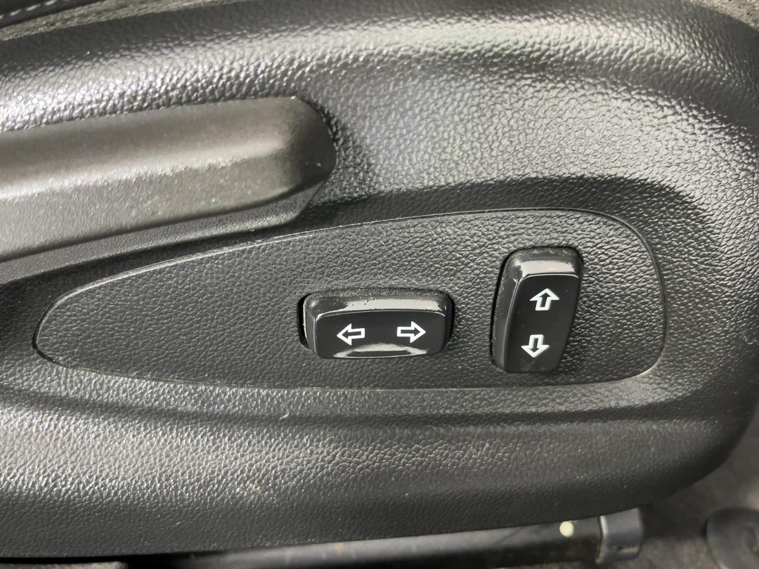 Photo '27' of Holden Commodore
