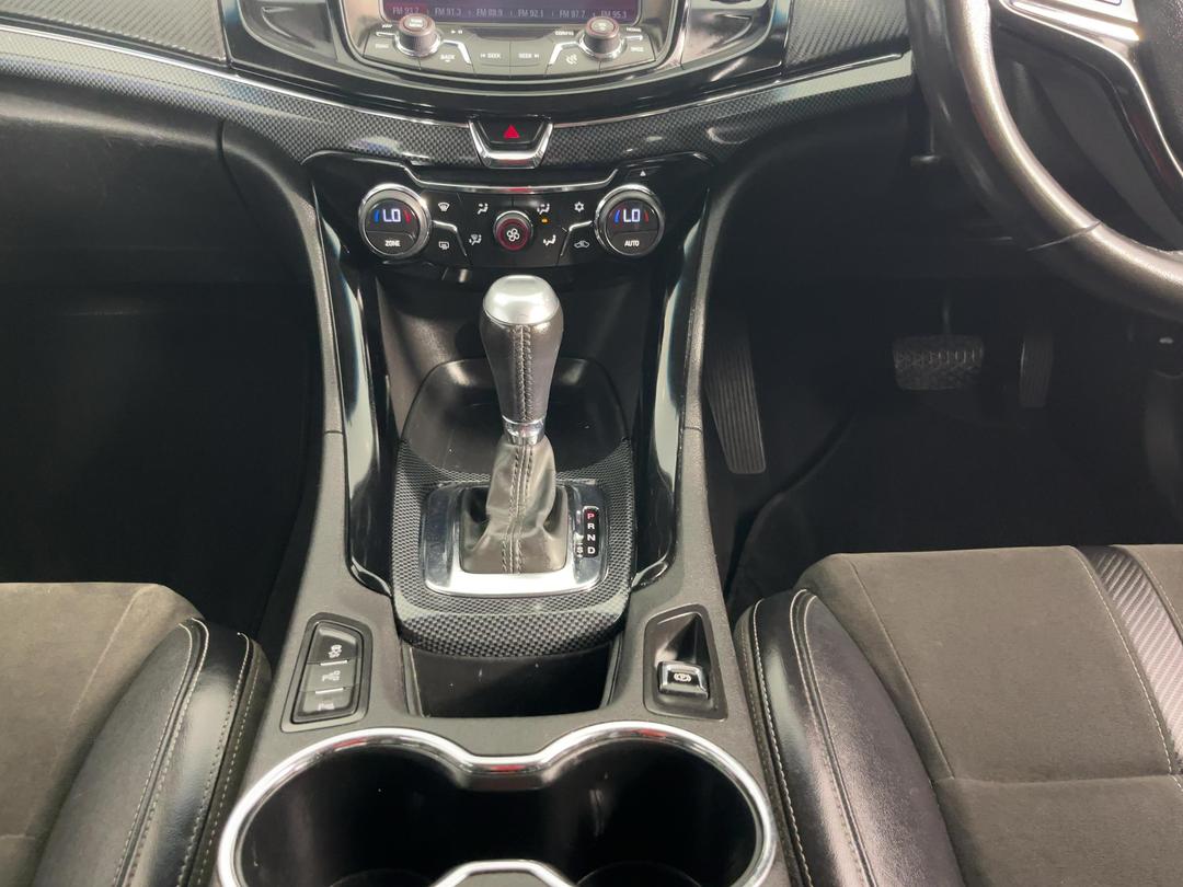 Photo '18' of Holden Commodore