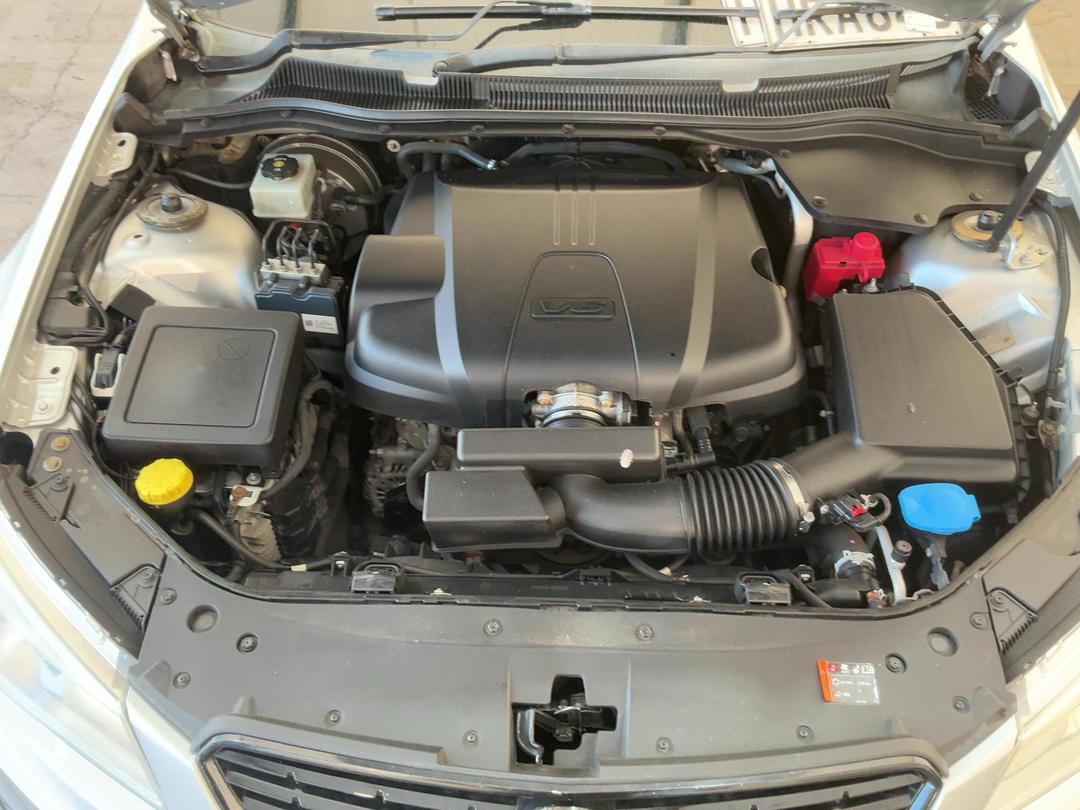 Photo '20' of Holden Commodore VF Evoke V6