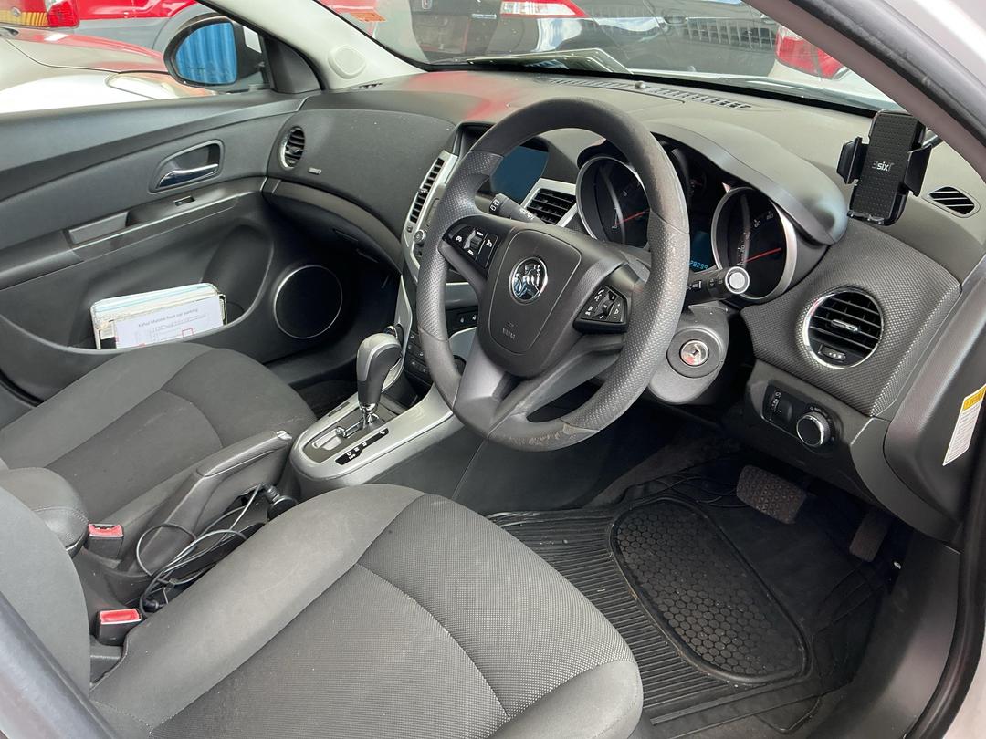 Photo '24' of Holden Cruze CD