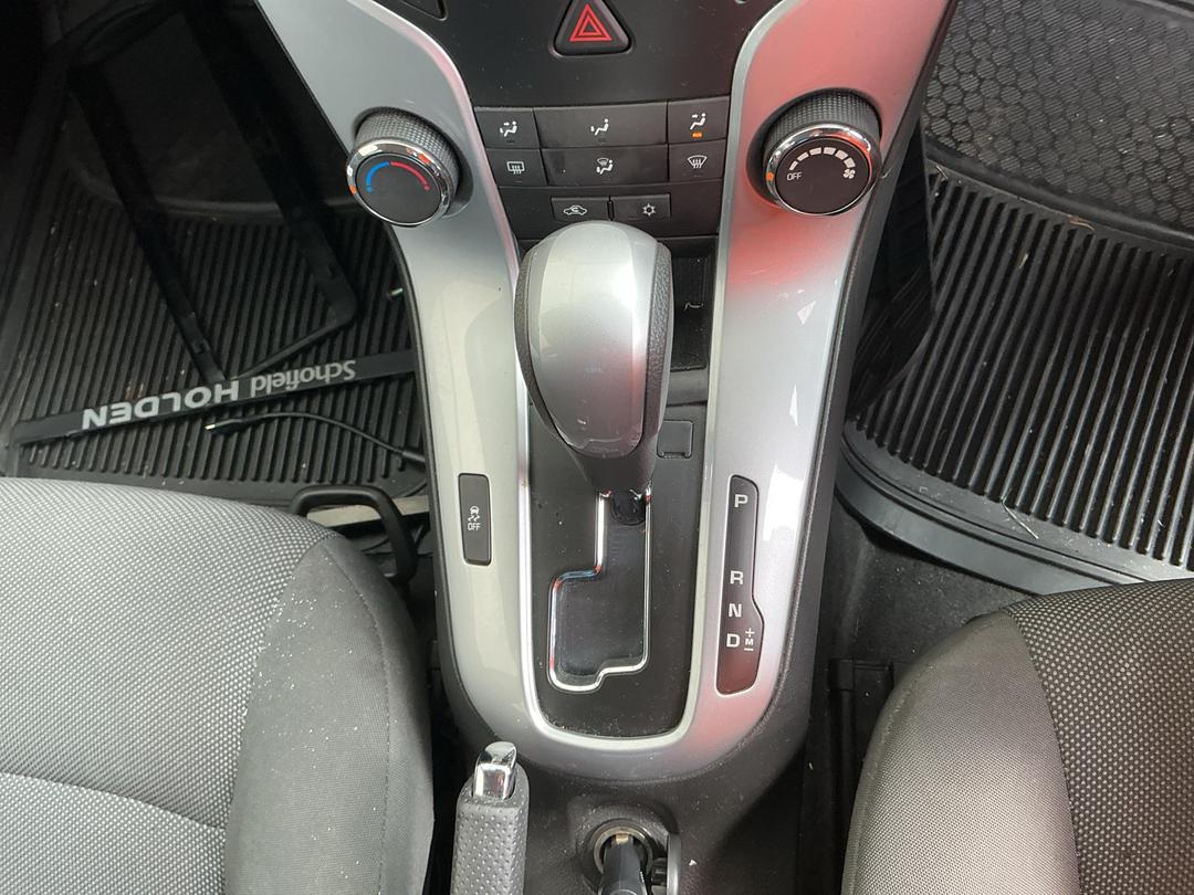 Photo '26' of Holden Cruze CD