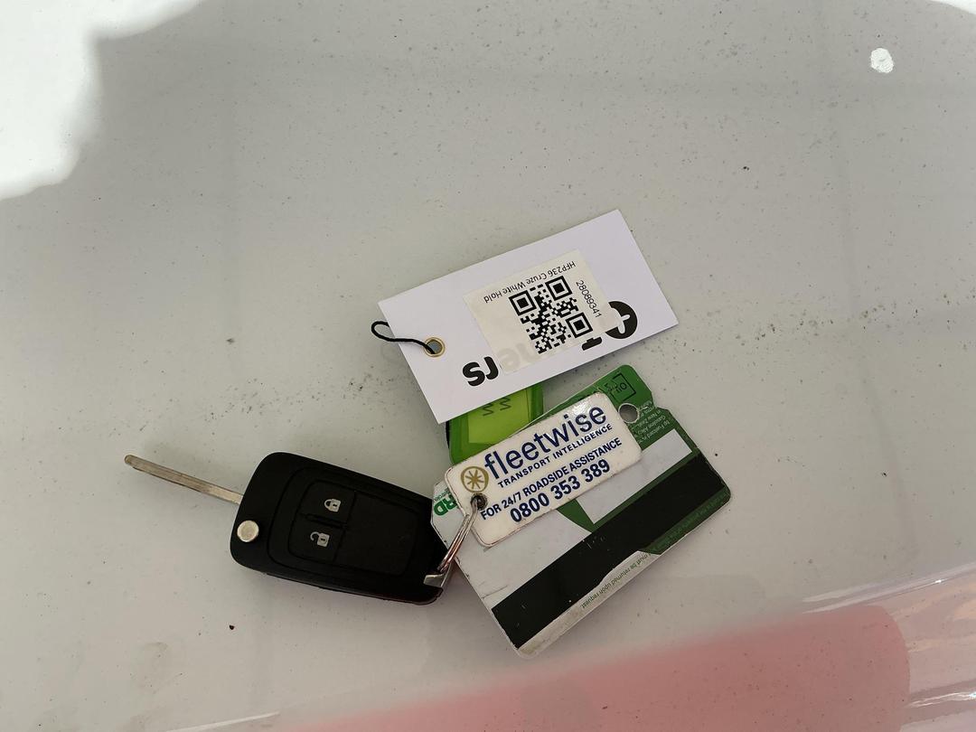 Photo '32' of Holden Cruze CD