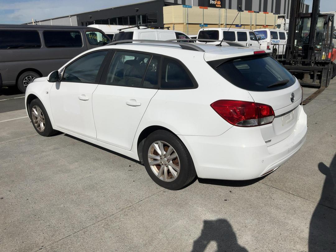 Photo '4' of Holden Cruze CD