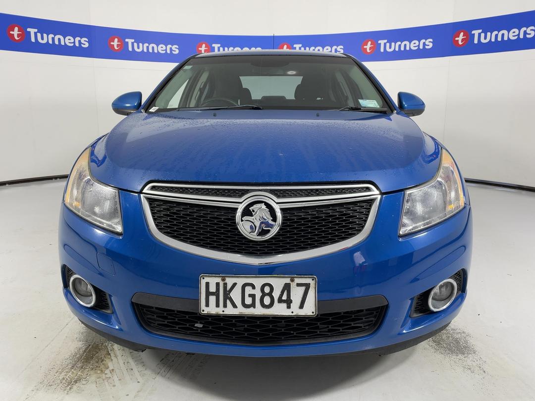 Photo '2' of Holden Cruze