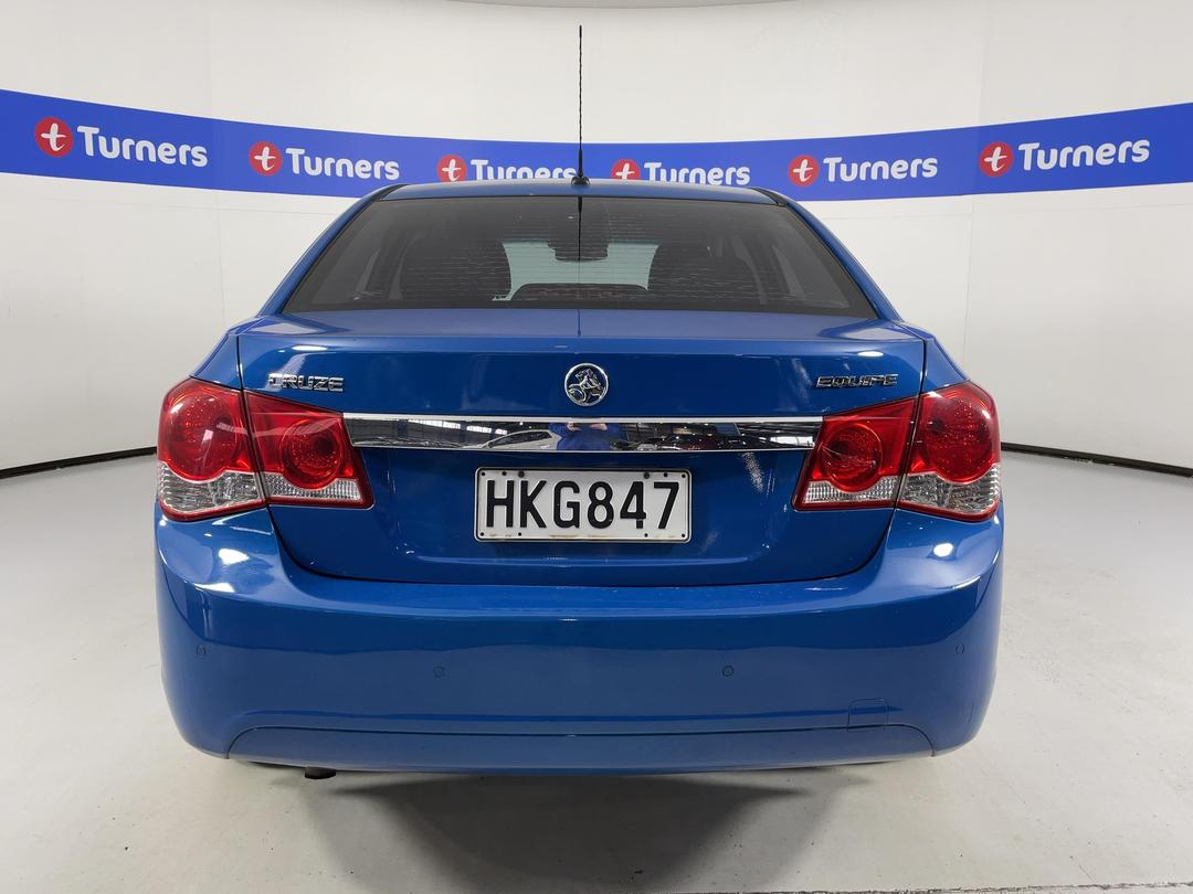Photo '6' of Holden Cruze