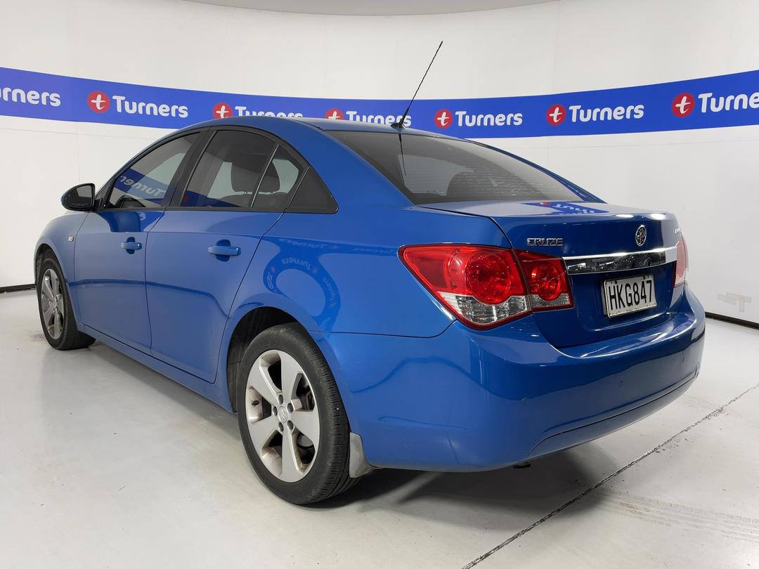 Photo '5' of Holden Cruze